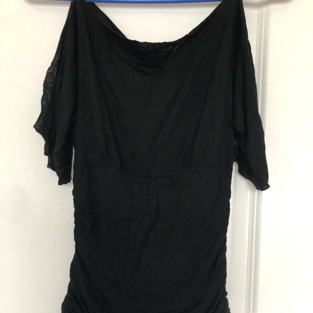 Short sleeve top